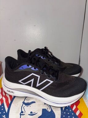 Women’s New Balance Fuelcell Running Shoes with Purple Accents size 6.5